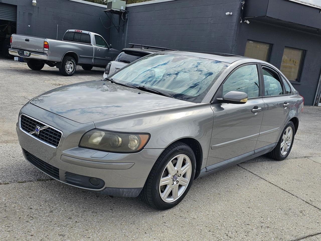 2004 Volvo S40 (2004.5) T5 Sedan 4D