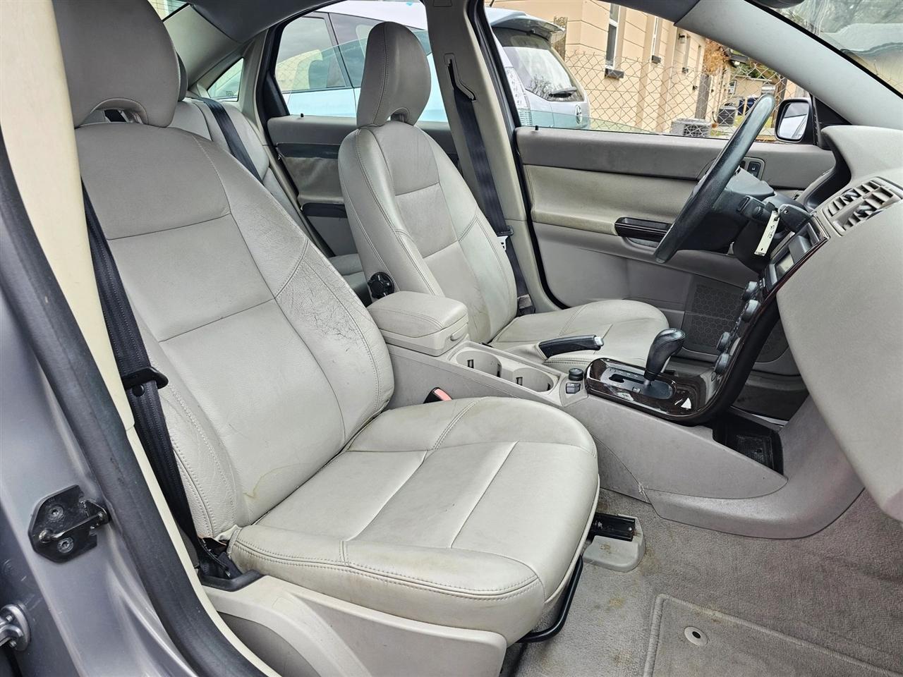 Volvo S40 (2004.5)  2004