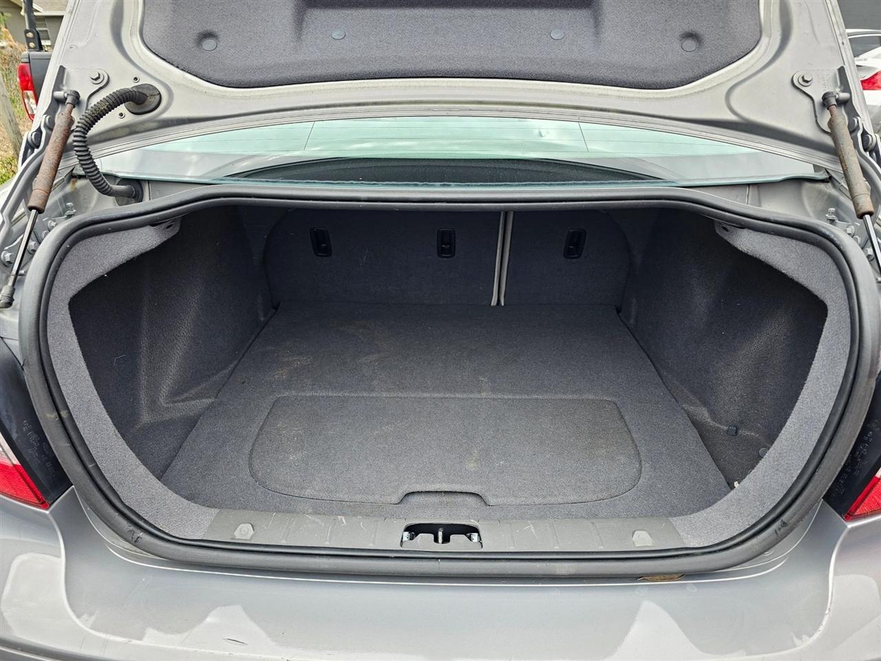 Volvo S40 (2004.5)  2004