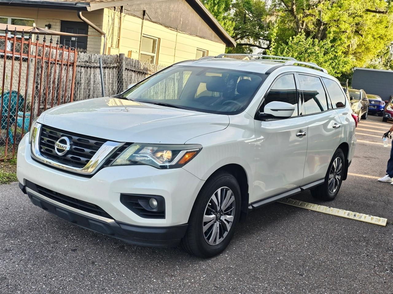 2018 Nissan Pathfinder SV Sport Utility 4D