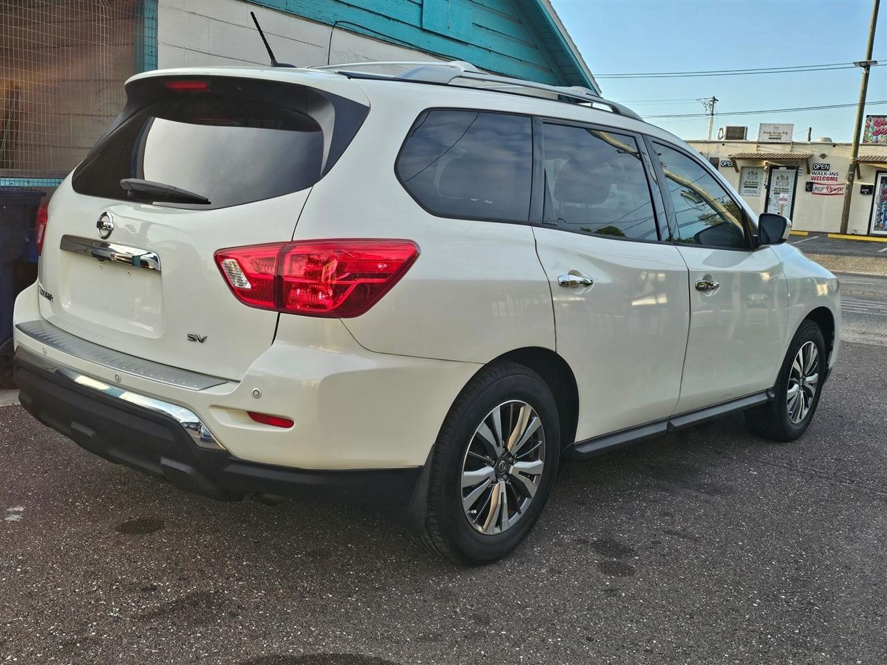 Nissan Pathfinder  2018