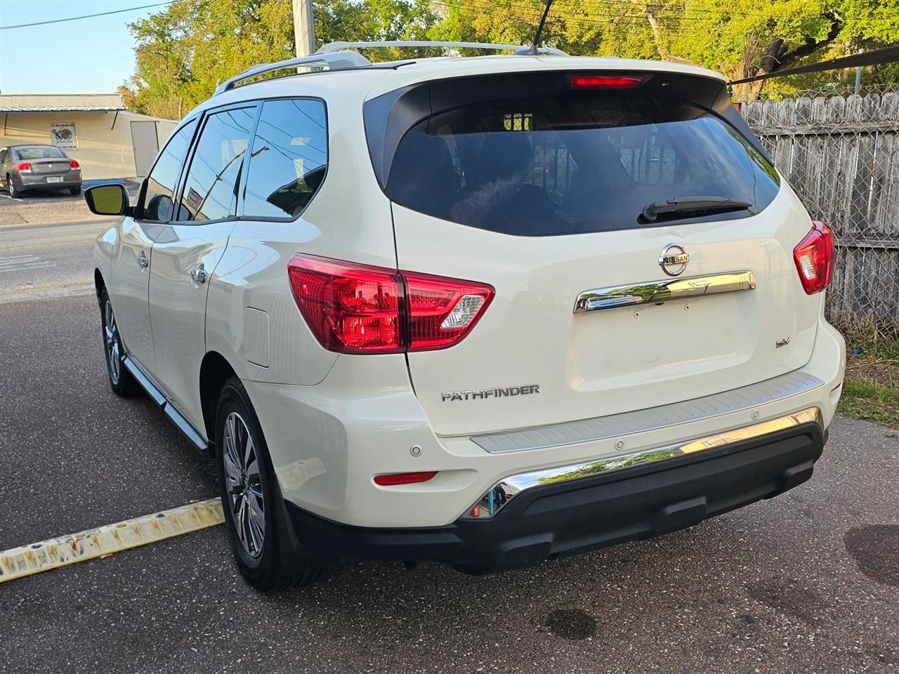 Nissan Pathfinder  2018