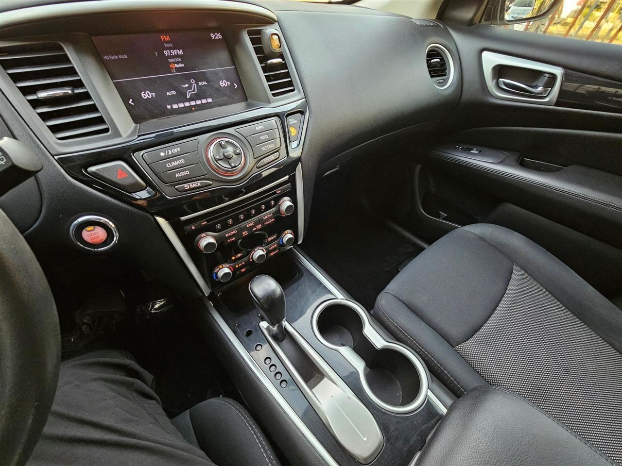 Nissan Pathfinder  2018