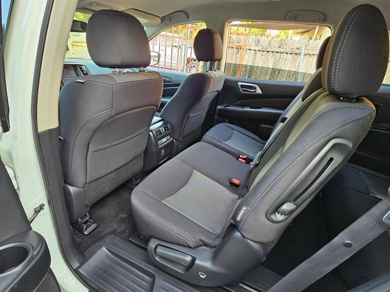 Nissan Pathfinder  2018