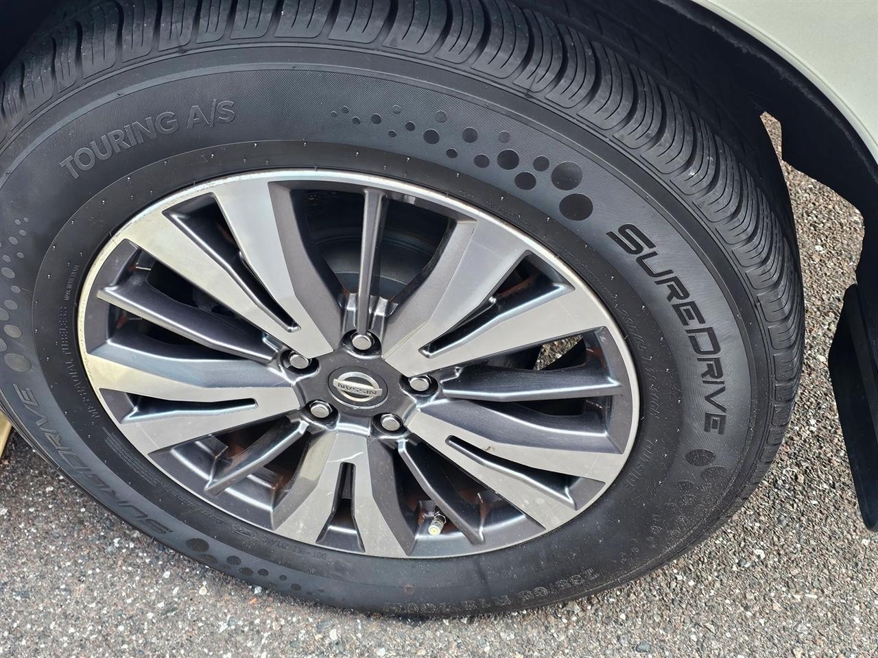 Nissan Pathfinder  2018