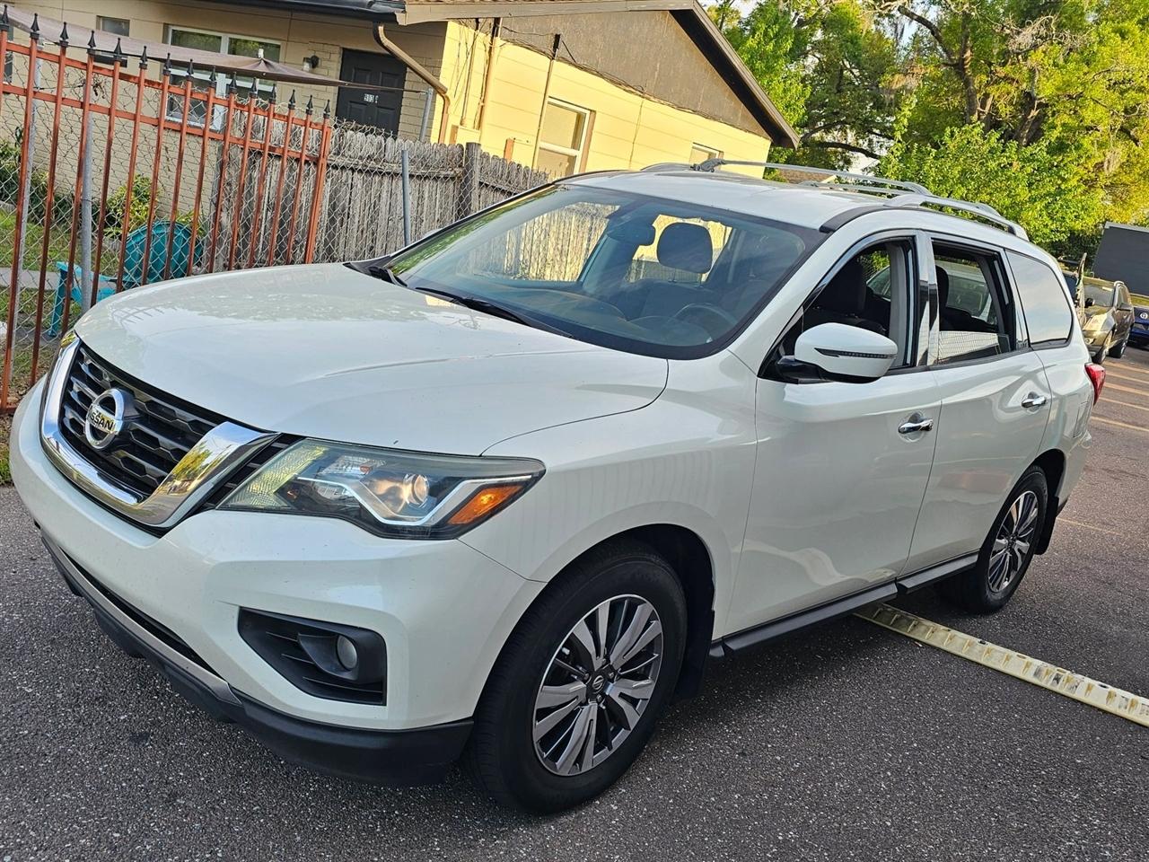 Nissan Pathfinder  2018