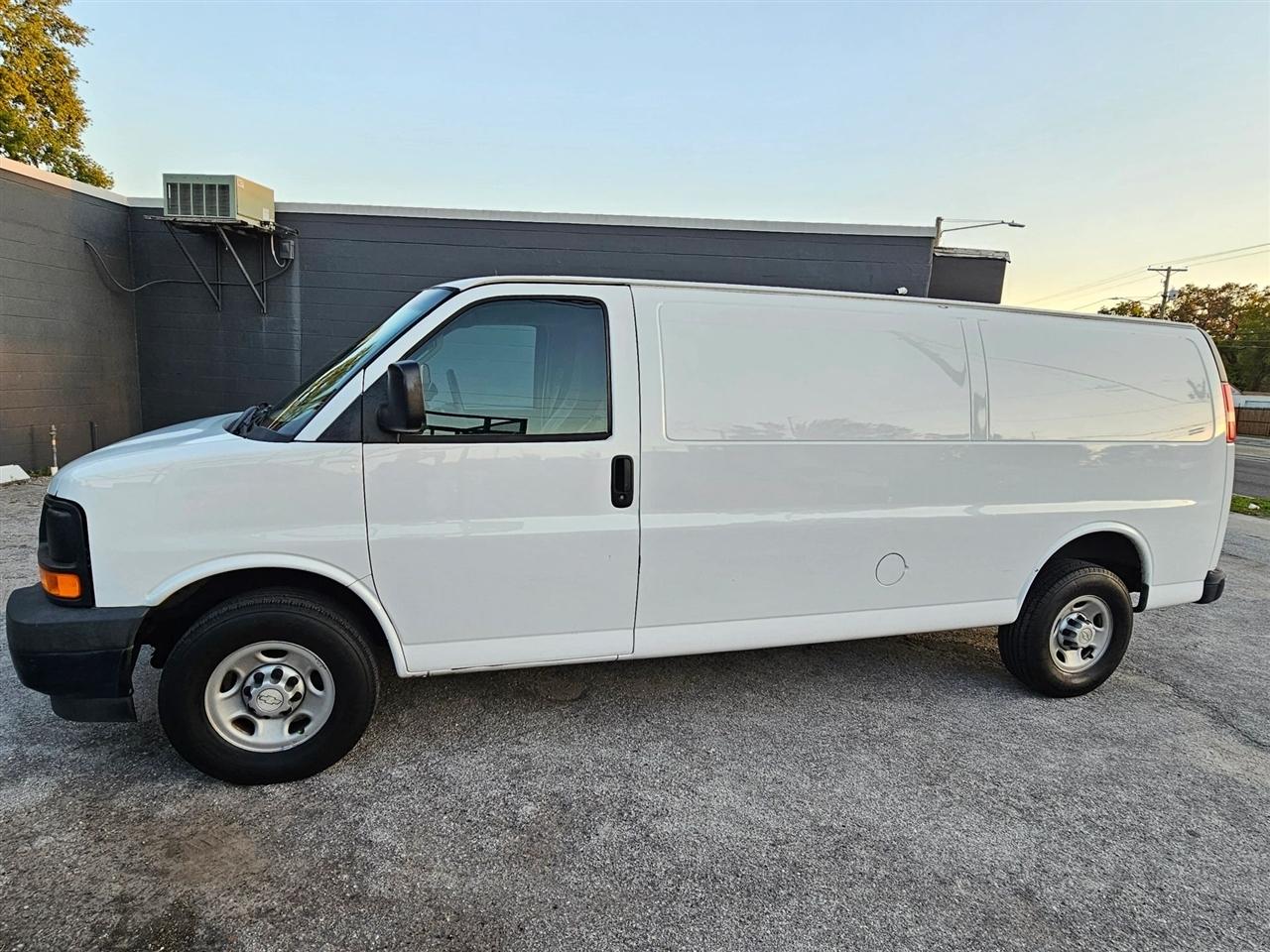 2017 Chevrolet Express Extended Van 3D