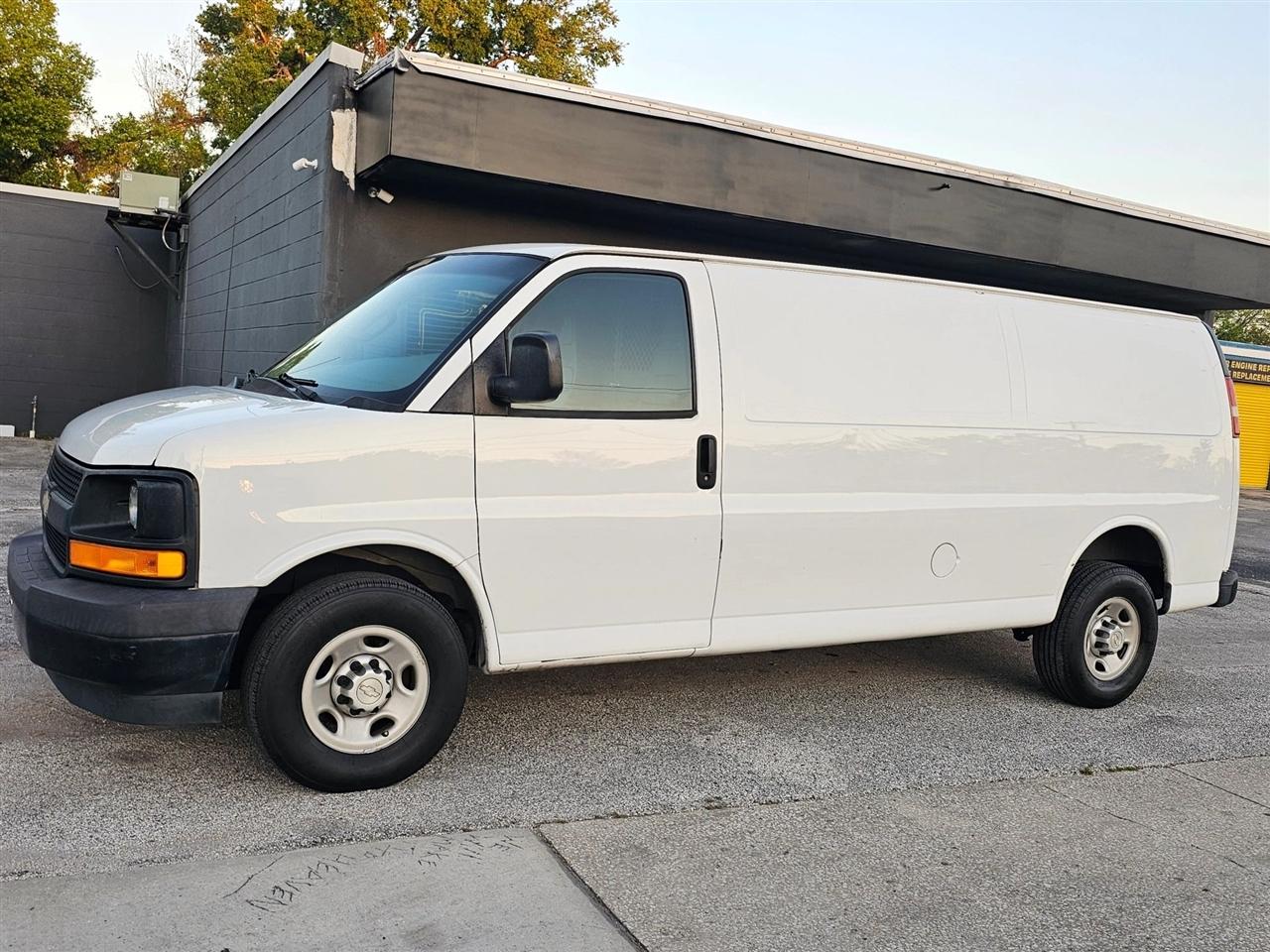 Chevrolet Express  2017
