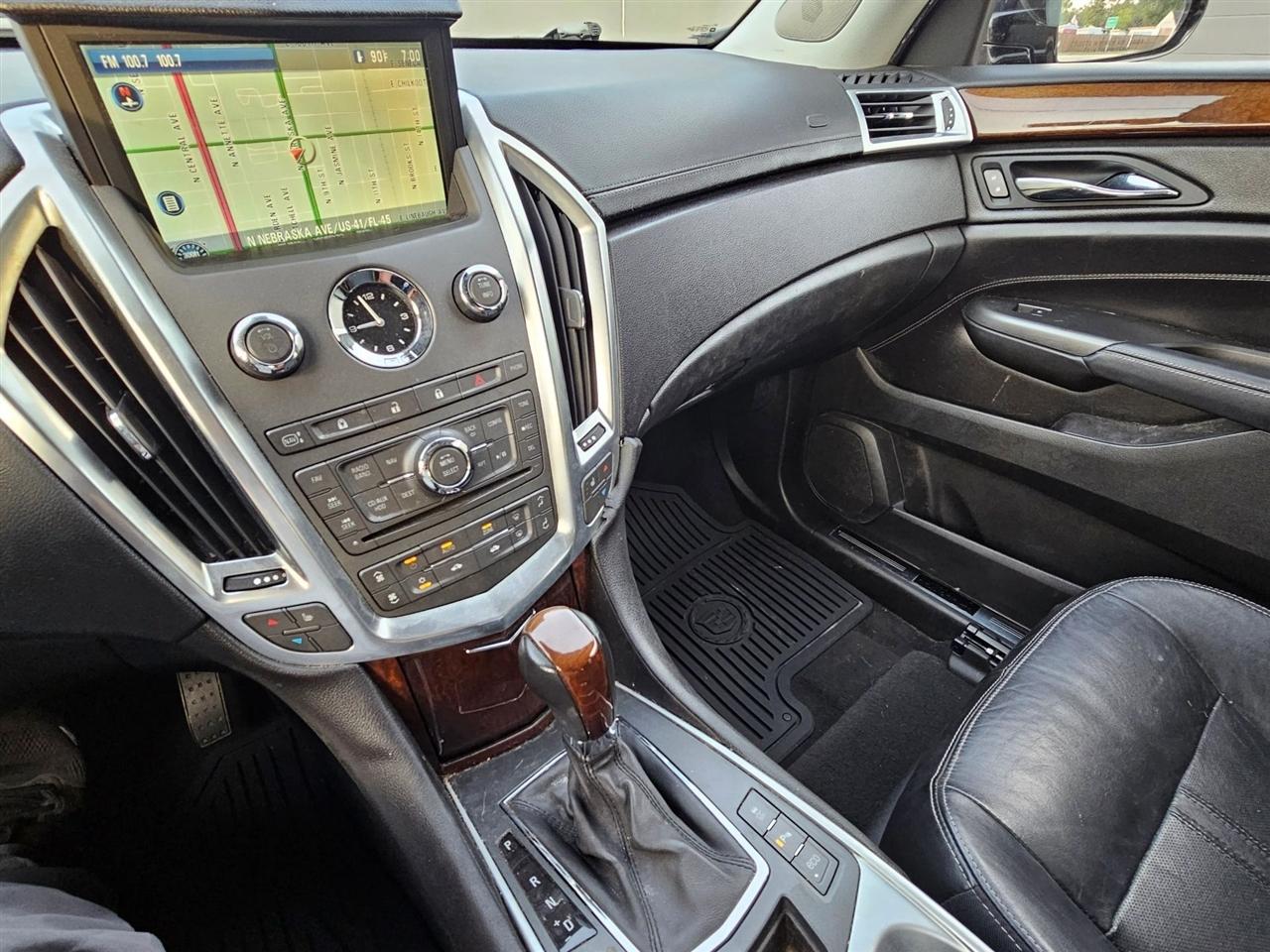 Cadillac SRX  2012