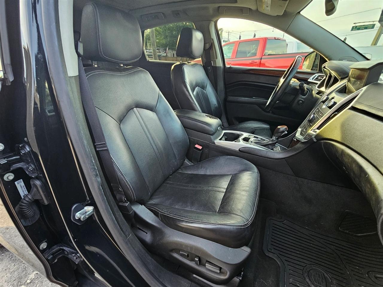 Cadillac SRX  2012