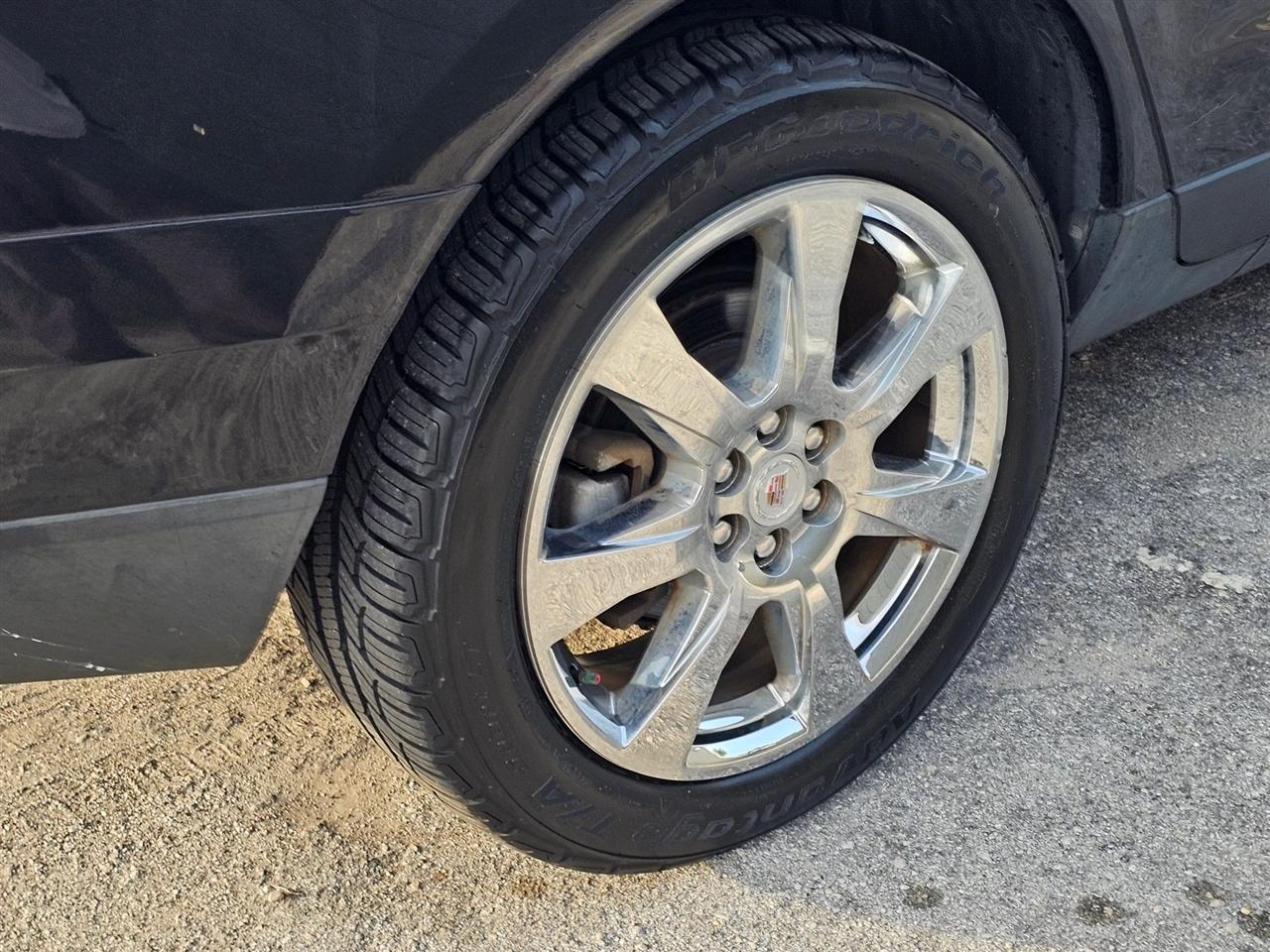 Cadillac SRX  2012