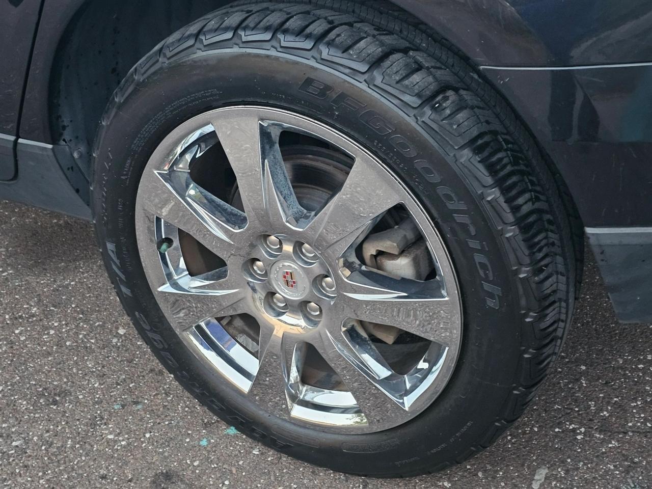Cadillac SRX  2012