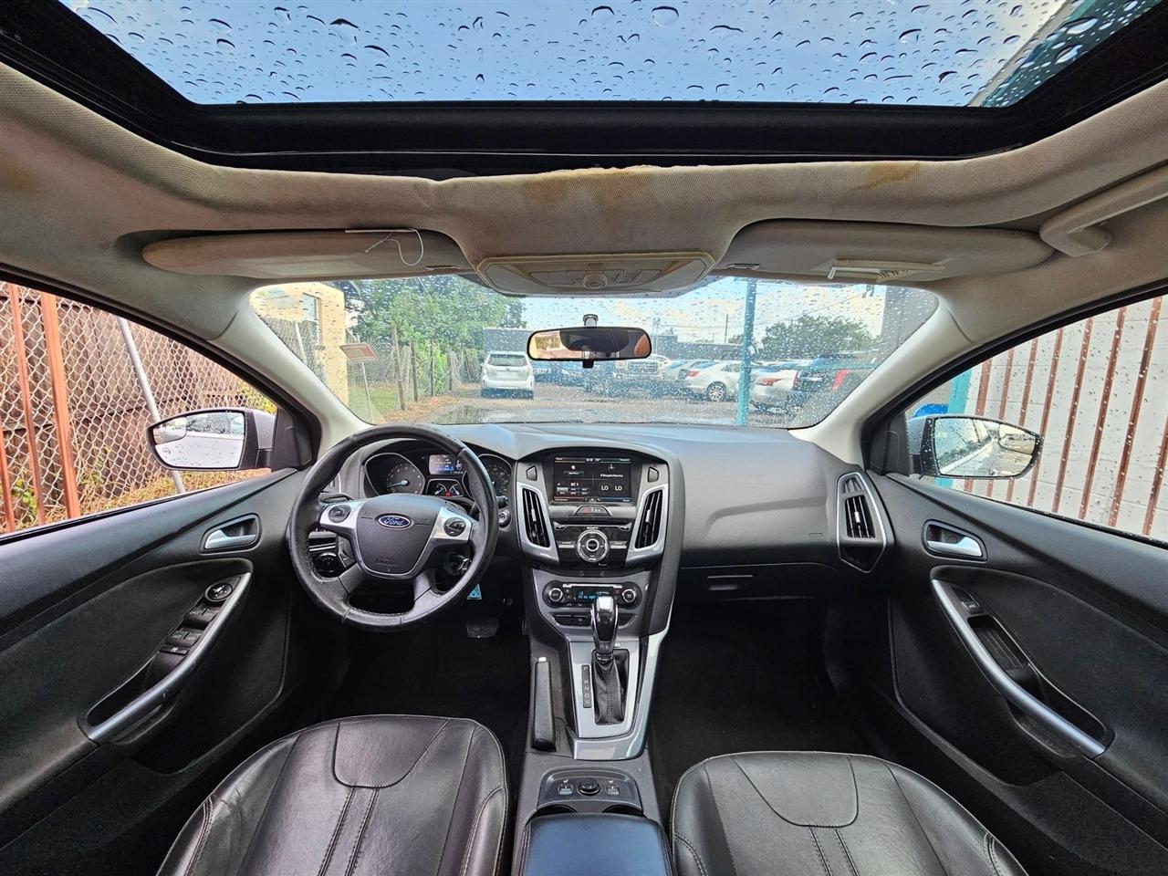 Ford Focus  2014