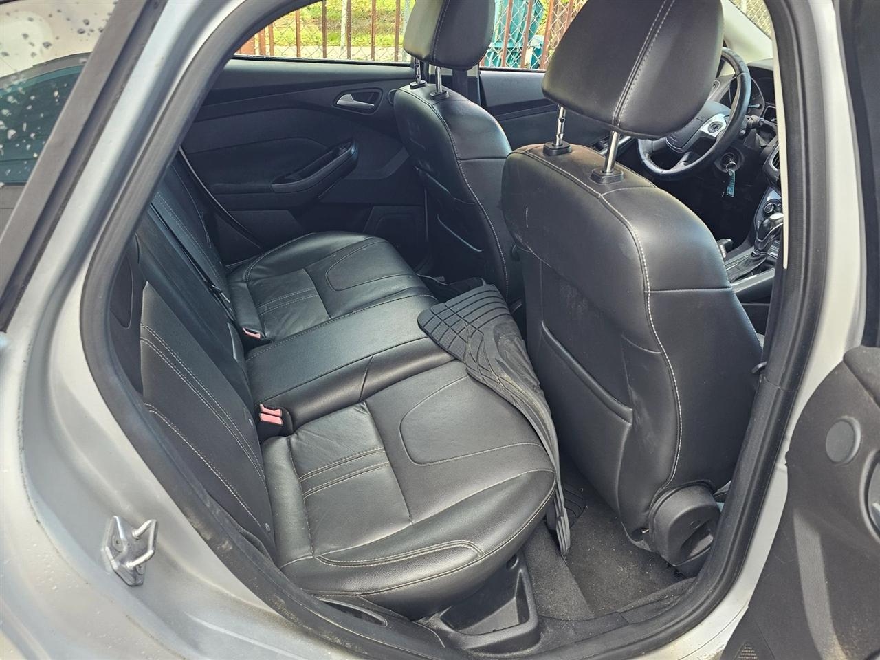 Ford Focus  2014