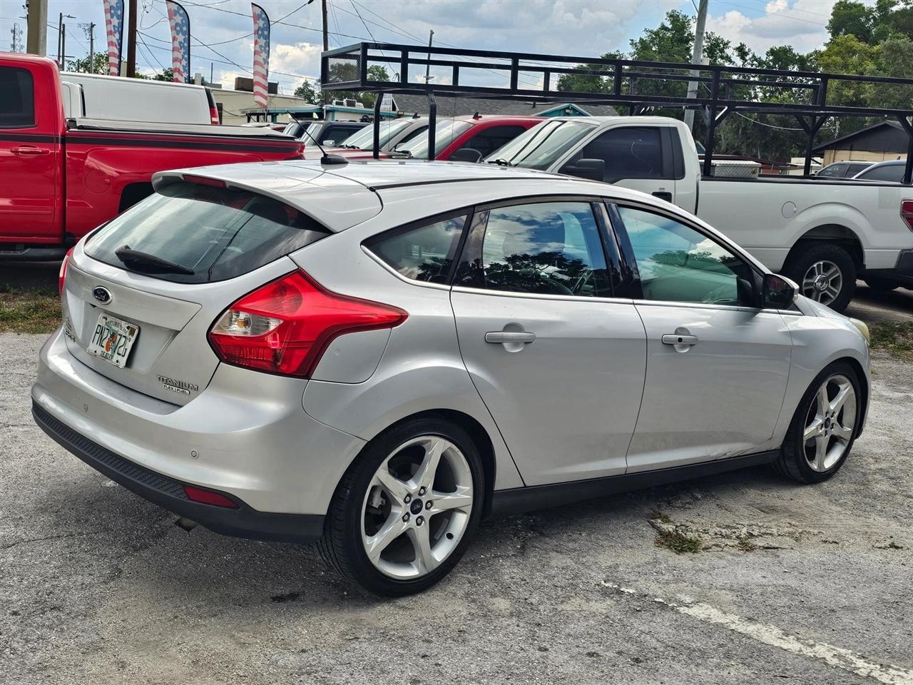 Ford Focus  2014