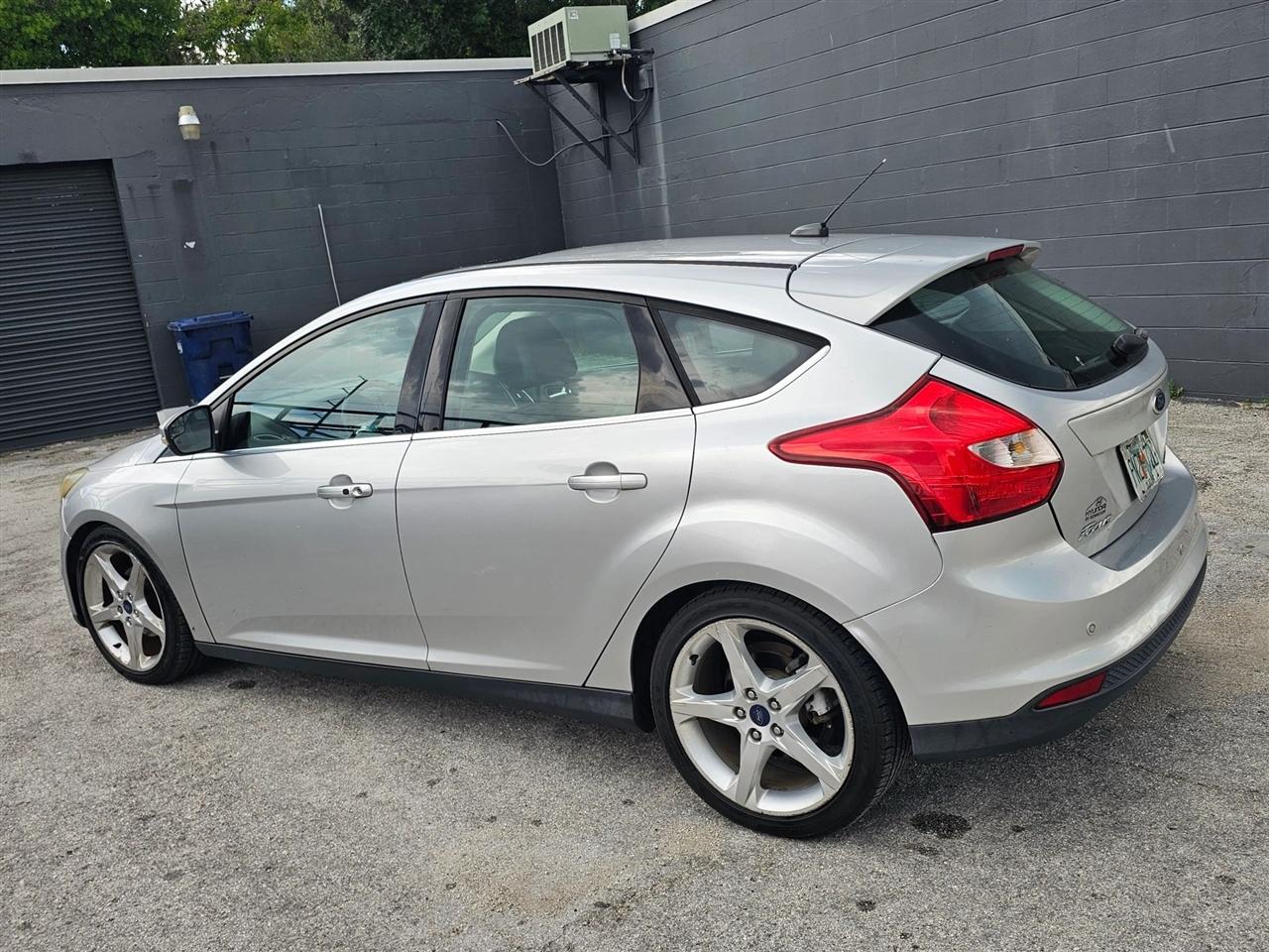 Ford Focus  2014