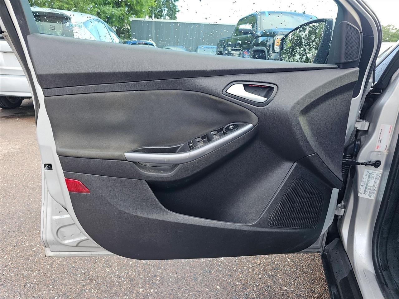 Ford Focus  2014