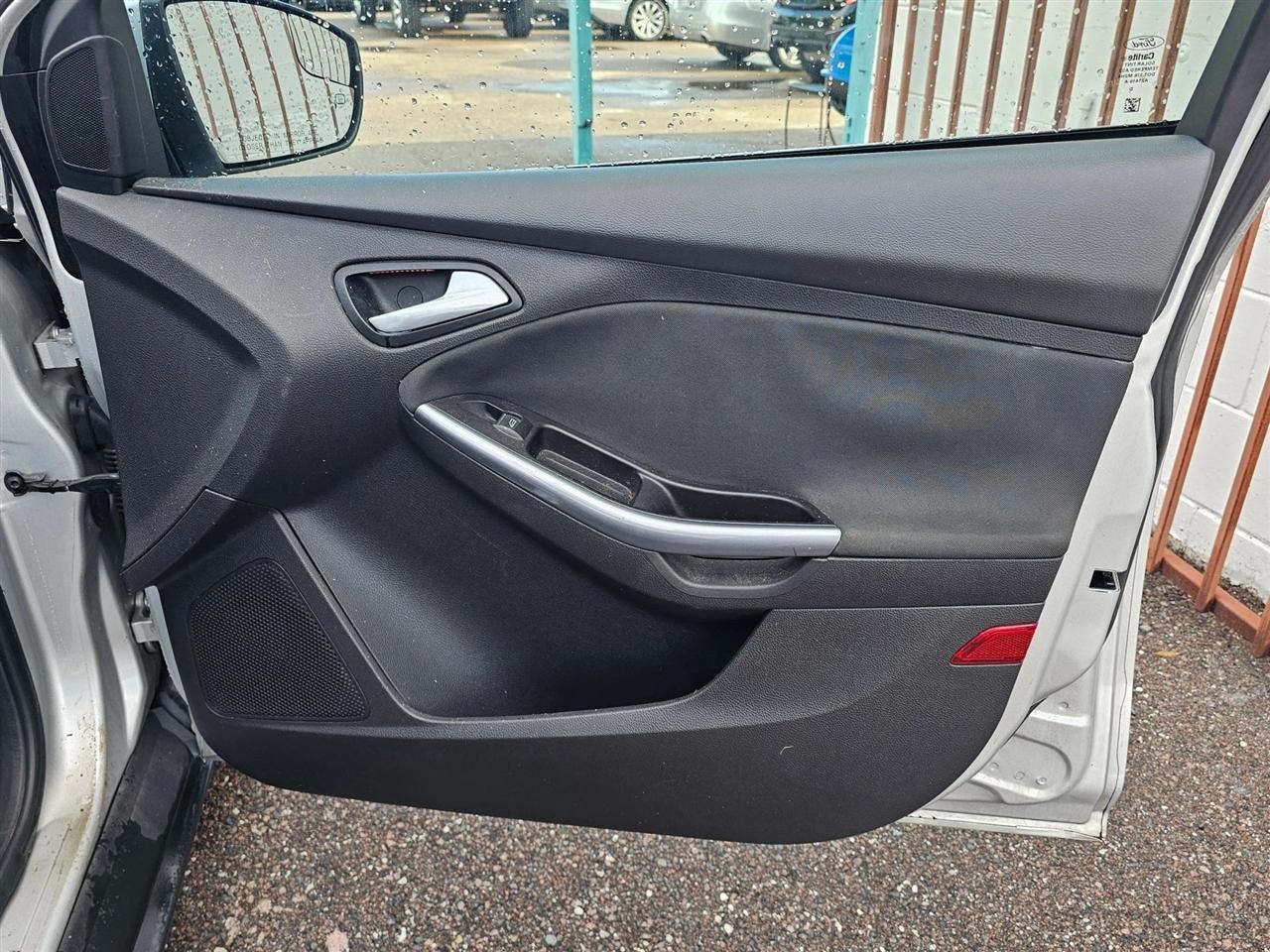 Ford Focus  2014