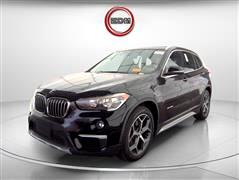 2017 BMW X1  2017 BMW X1