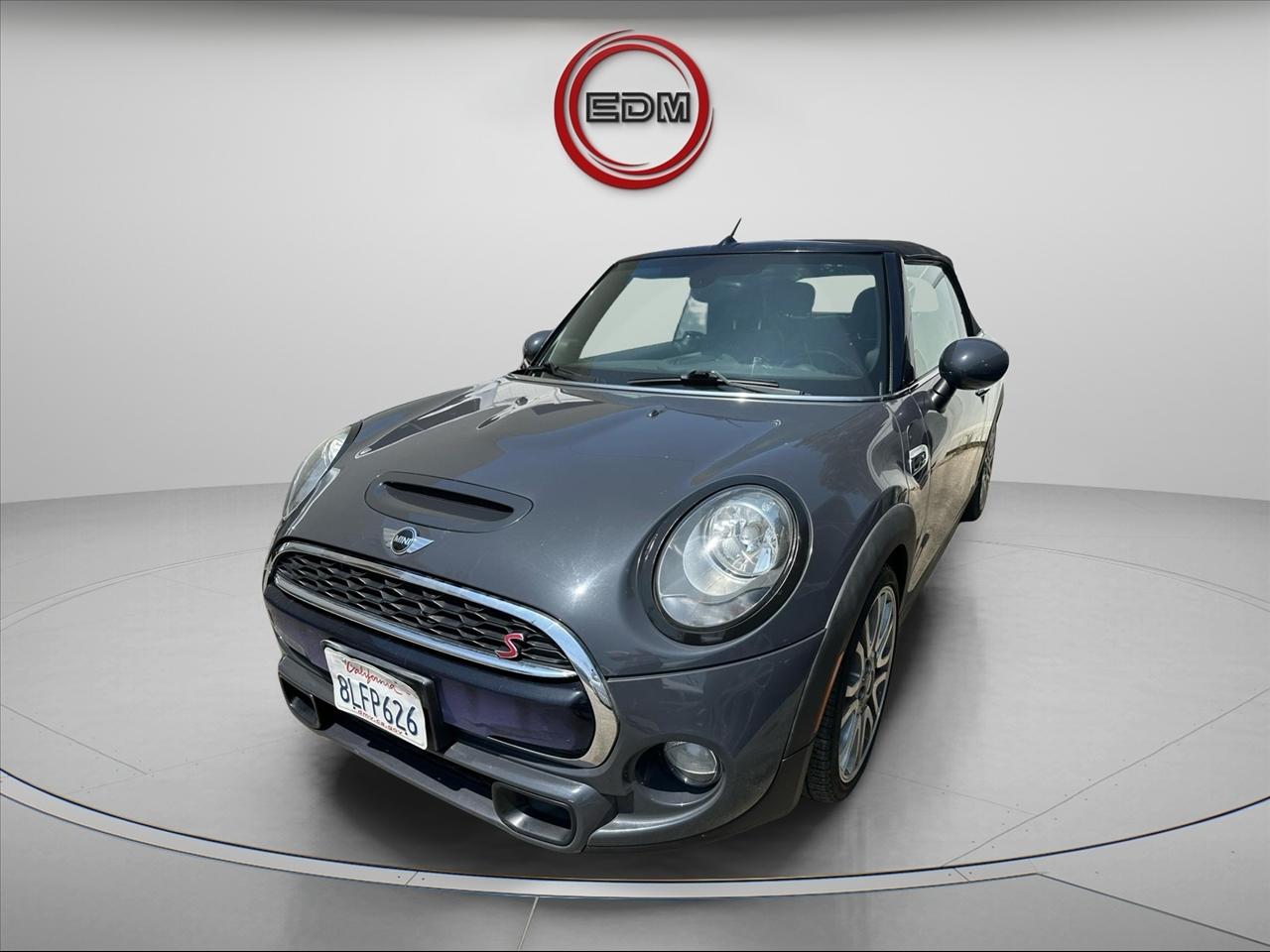 2017 MINI Cooper S Convertible's photo