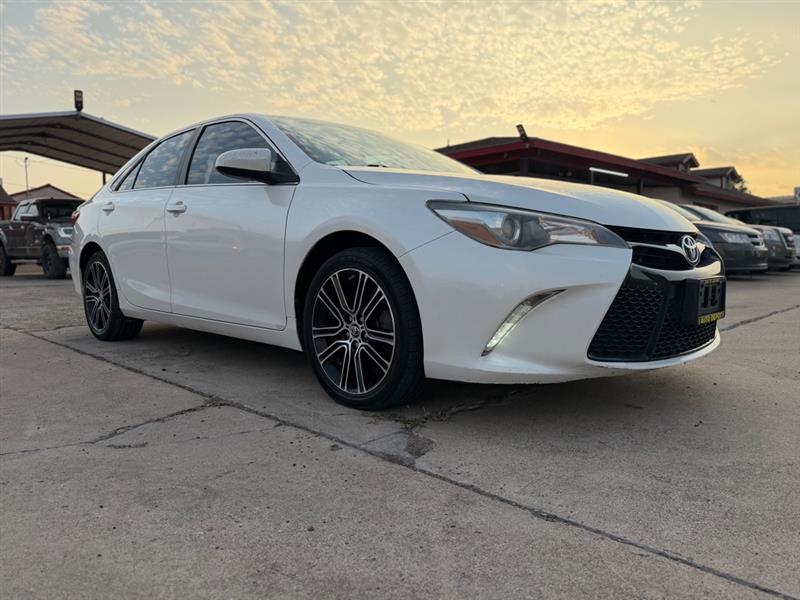 Toyota Camry  2016