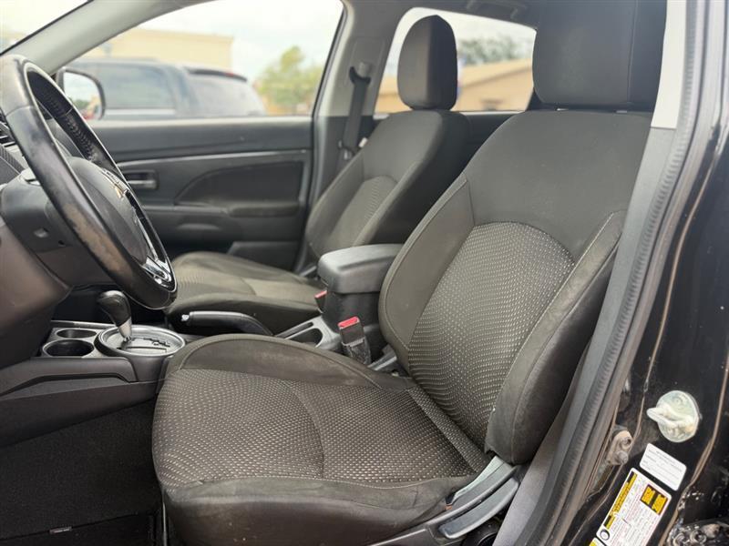 Mitsubishi Outlander Sport  2016