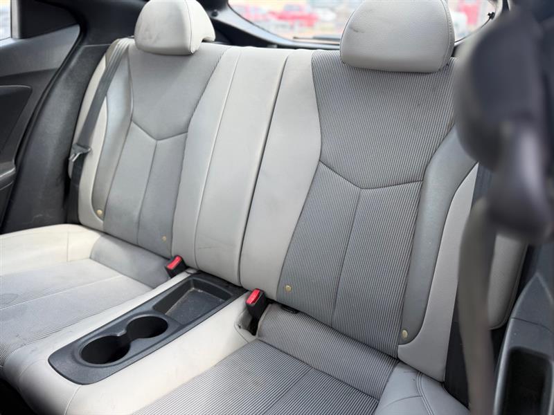 Hyundai Veloster  2013