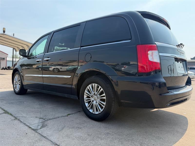Chrysler Town & Country  2016