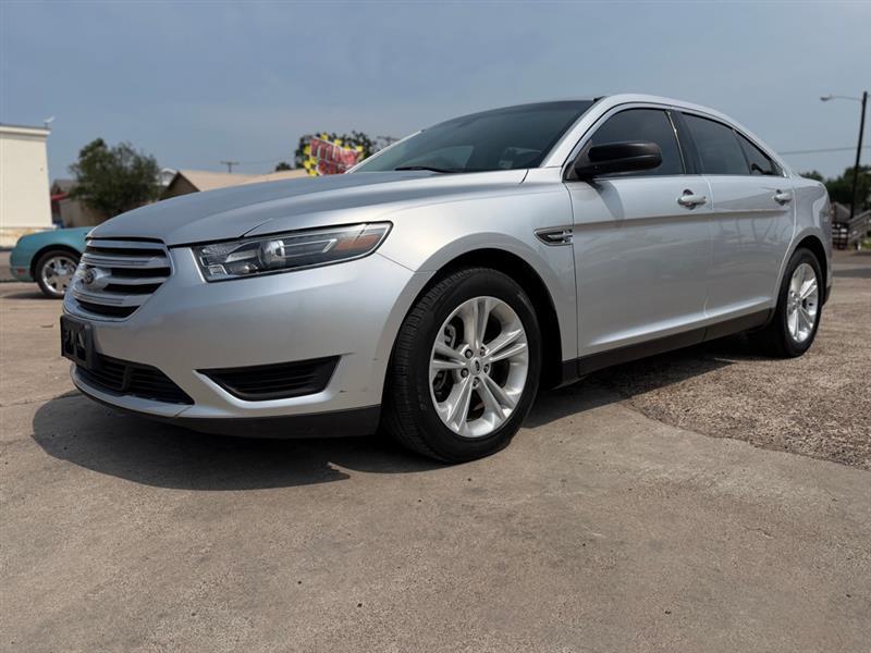 2017 Ford Taurus SE