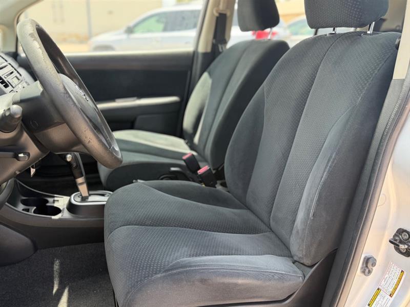 Nissan Versa  2012