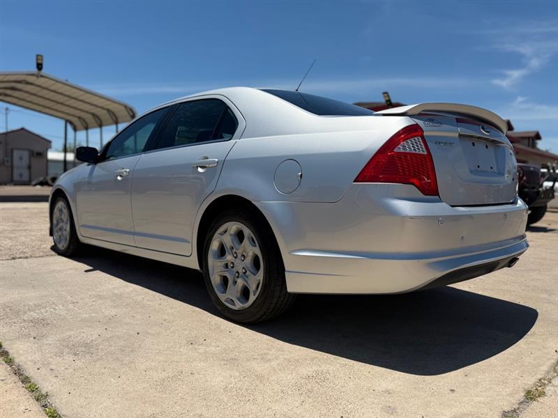 Ford Fusion  2011