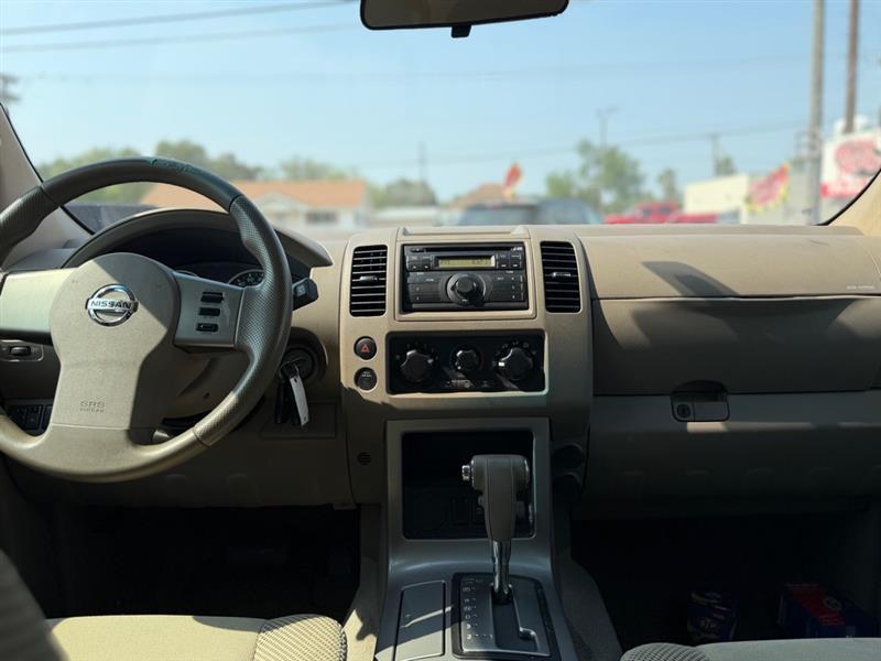Nissan Pathfinder  2008