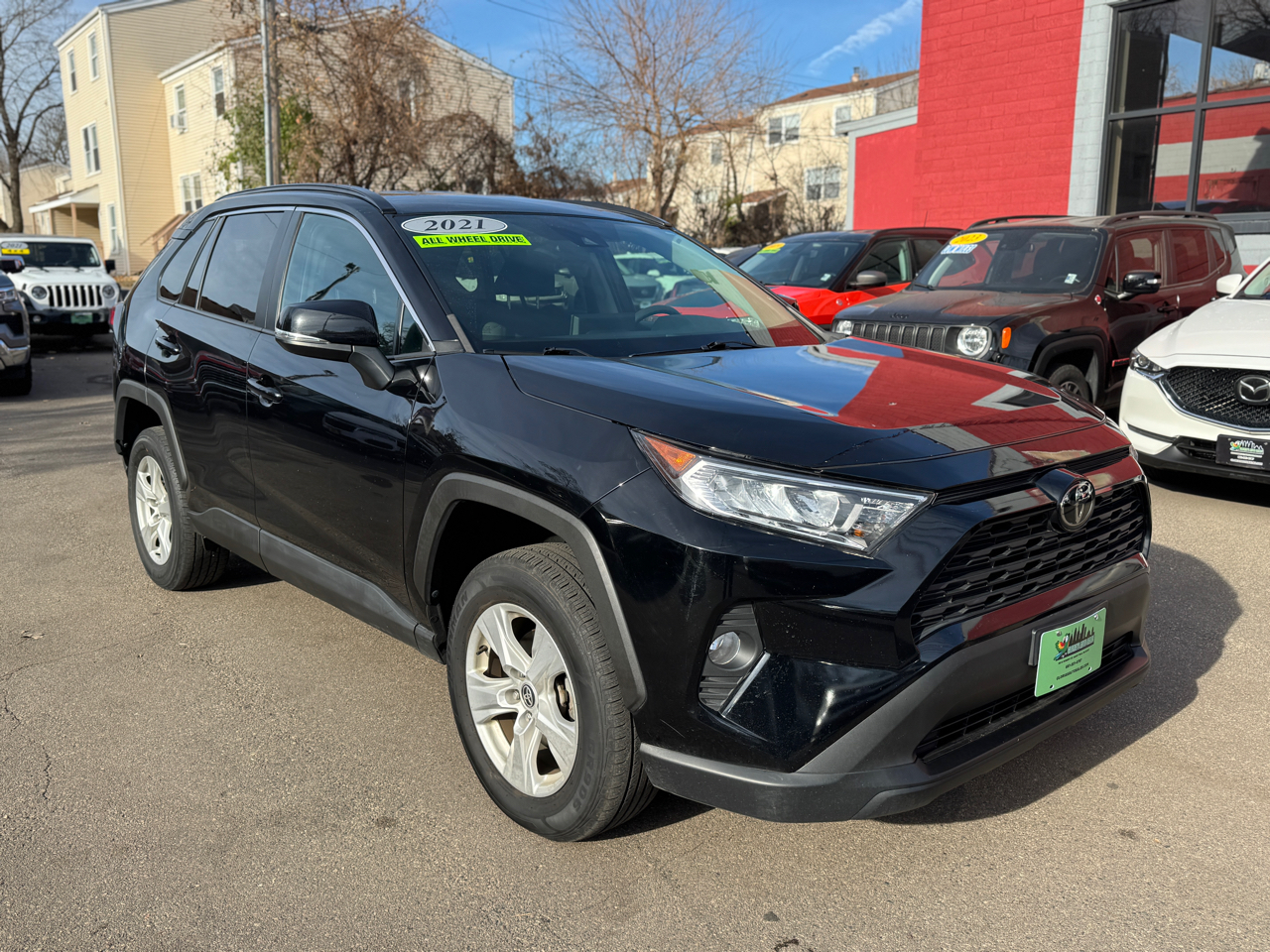 Toyota RAV4 XLE AWD 2021