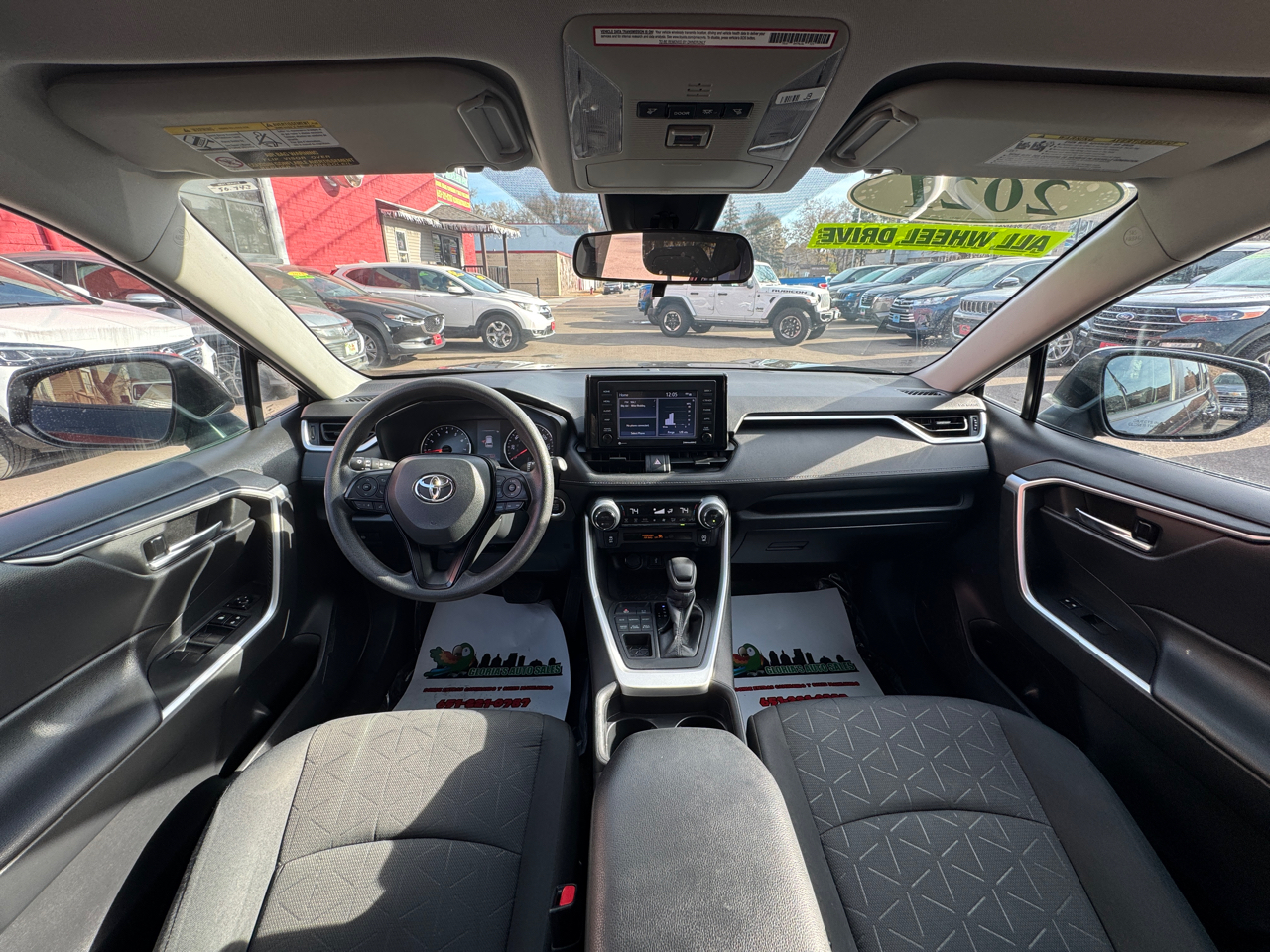 Toyota RAV4 XLE AWD 2021