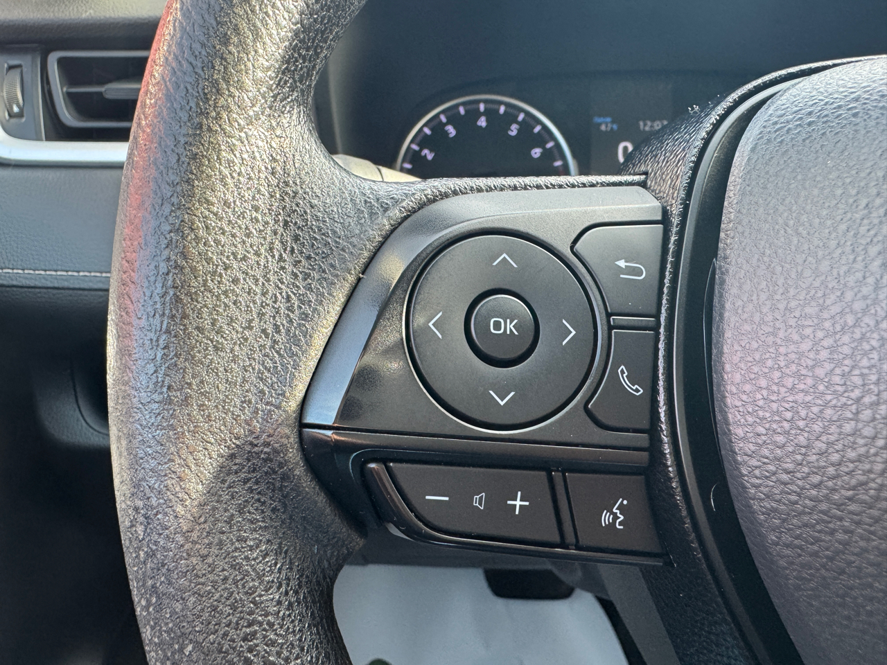 Toyota RAV4 XLE AWD 2021