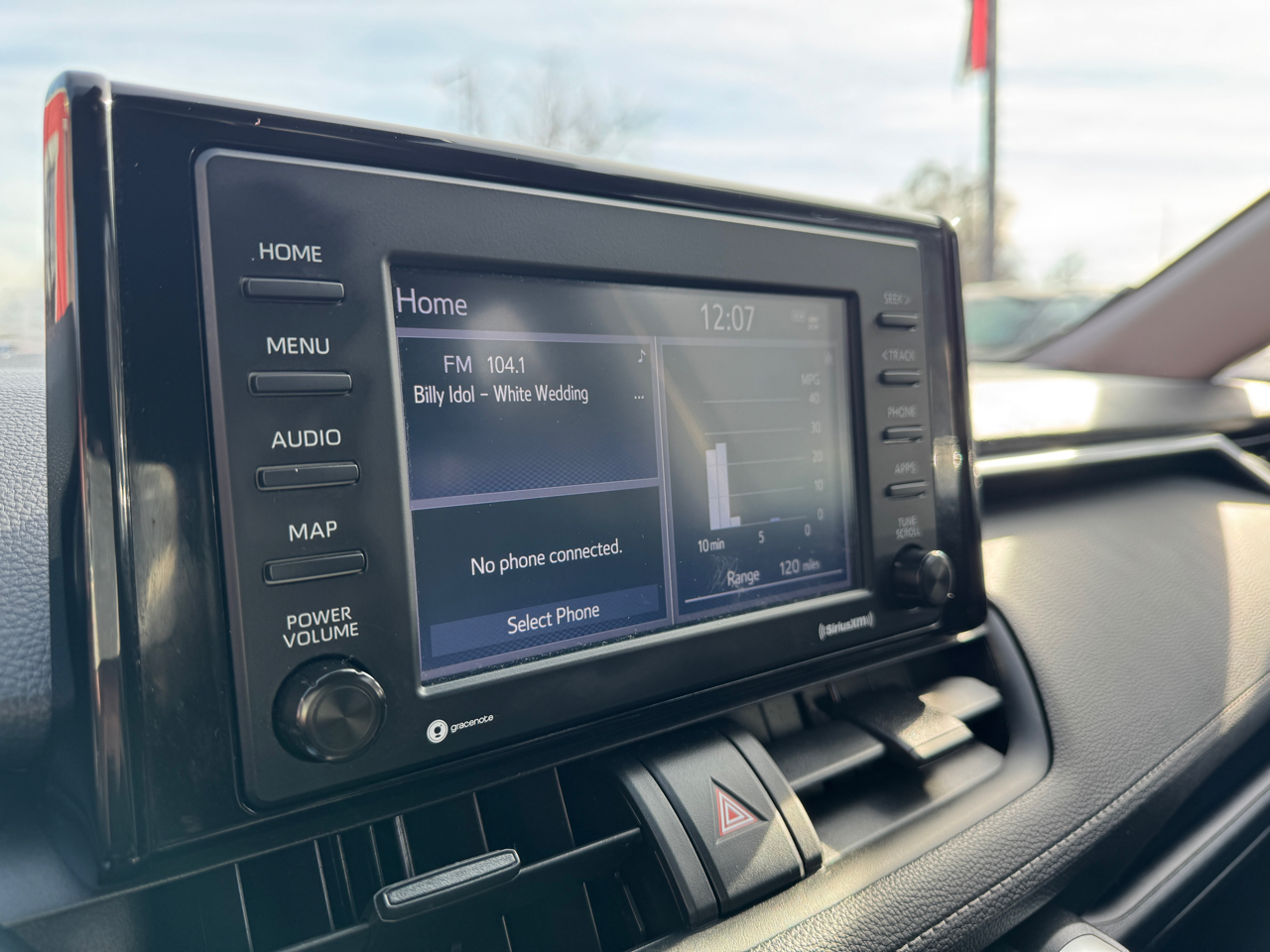 Toyota RAV4 XLE AWD 2021