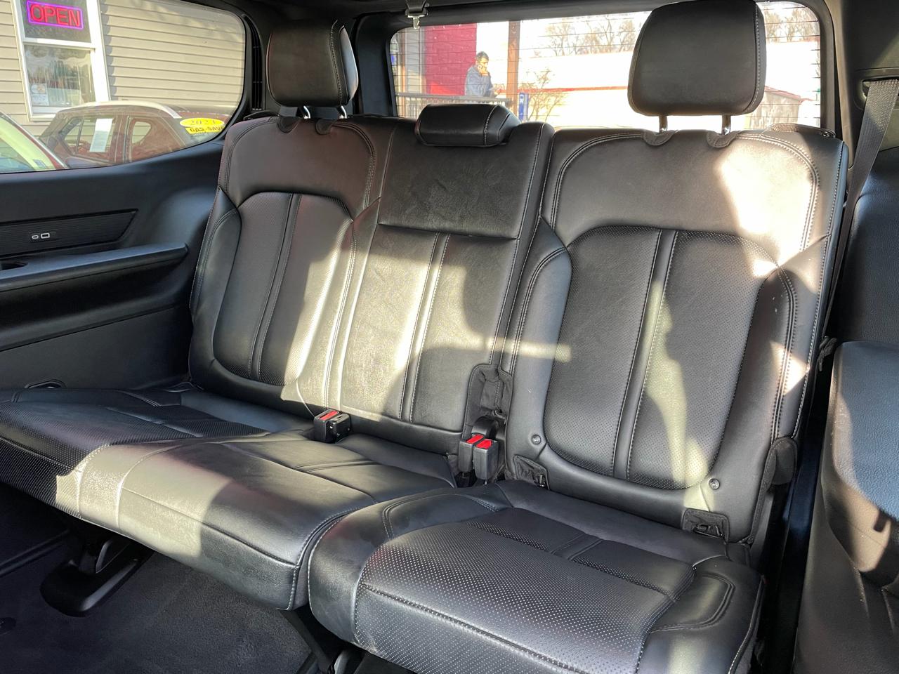 Jeep Wagoneer Series III 4WD 2022