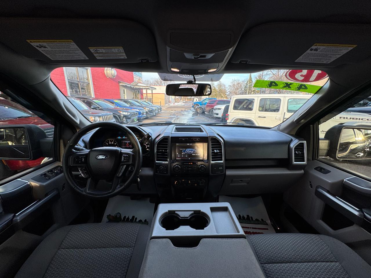 Ford F-150 XL SuperCrew 5.5-ft. Bed 4WD 2015