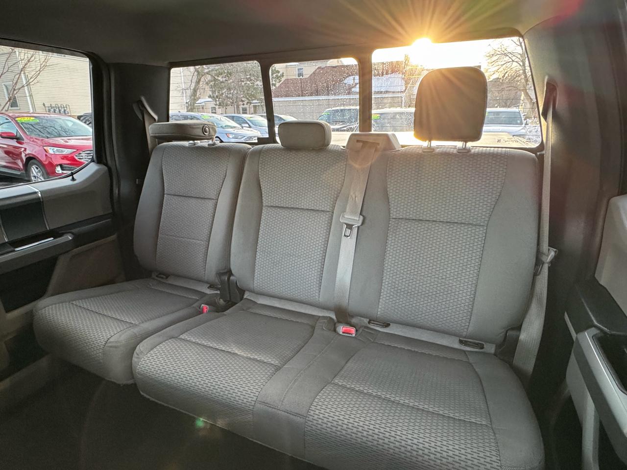 Ford F-150 XL SuperCrew 5.5-ft. Bed 4WD 2015