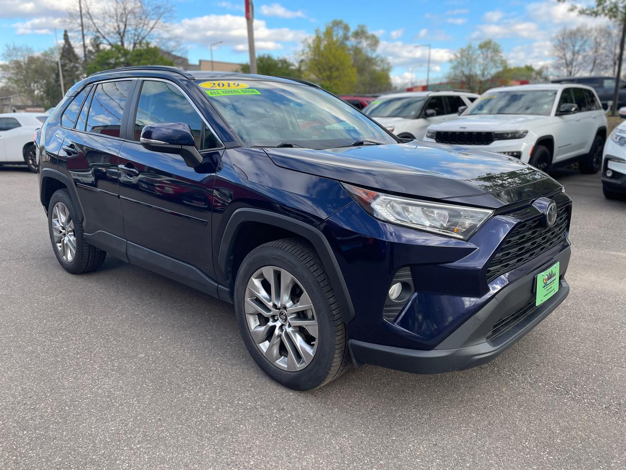 Toyota RAV4 XLE Premium AWD 2019