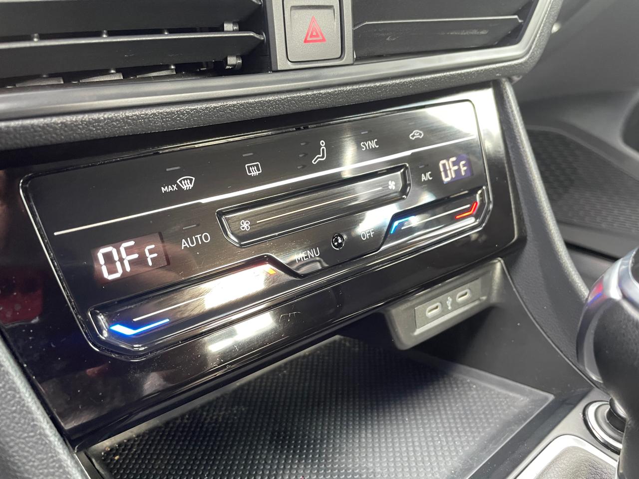 Volkswagen Jetta S 2025