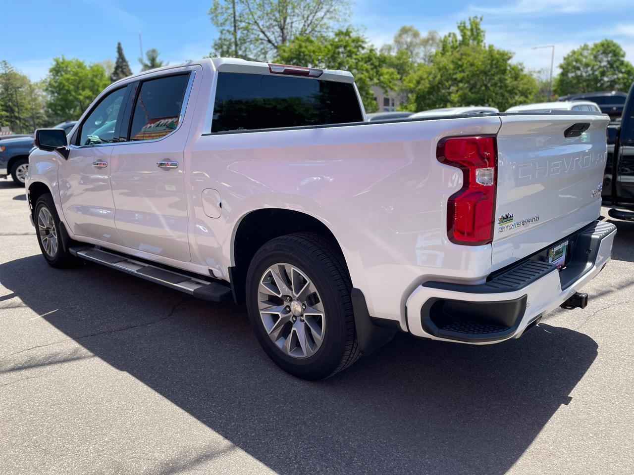 Chevrolet Silverado 1500 High Country Crew Cab Long Box 4WD 2020