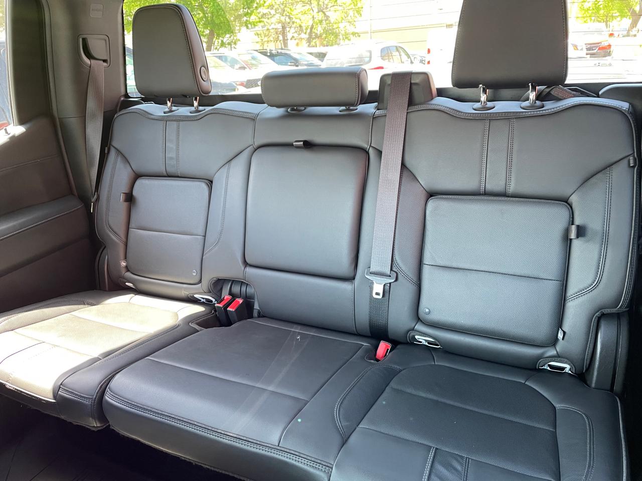 Chevrolet Silverado 1500 High Country Crew Cab Long Box 4WD 2020