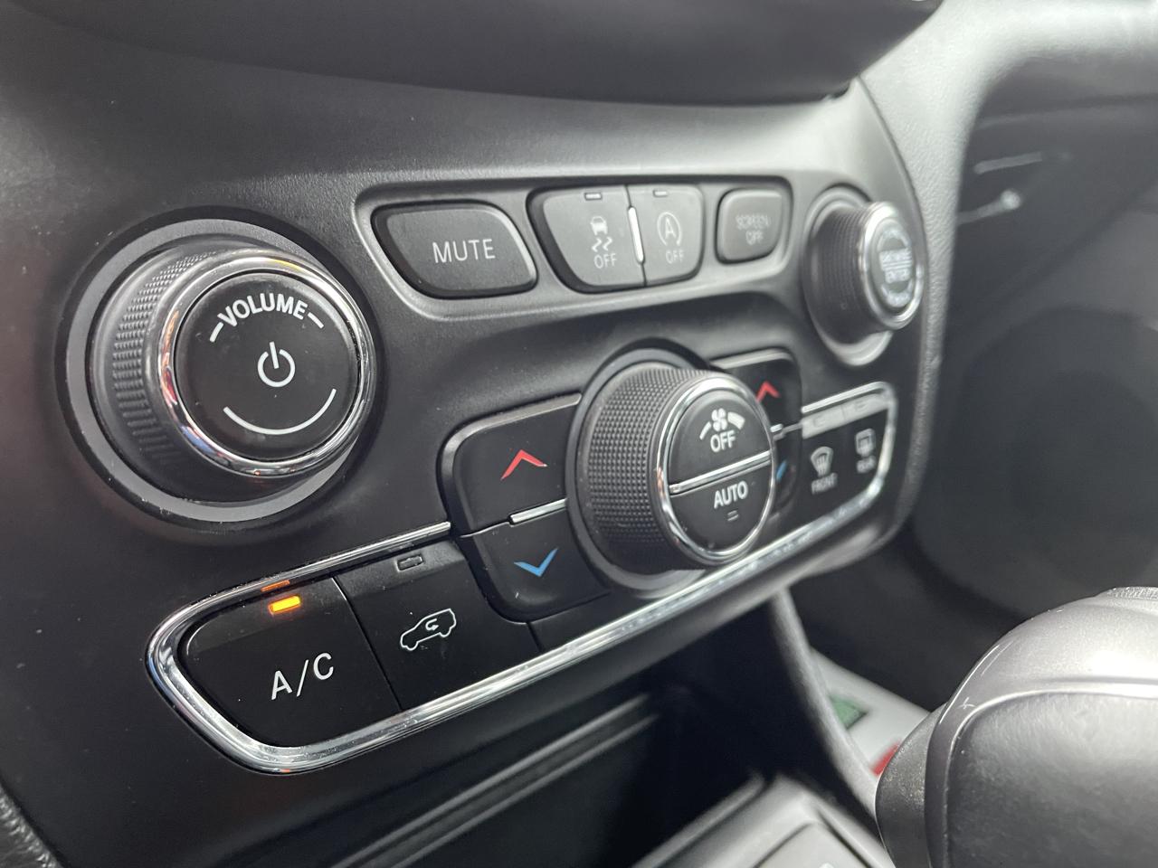 Jeep Cherokee Latitude Lux 4WD 2021