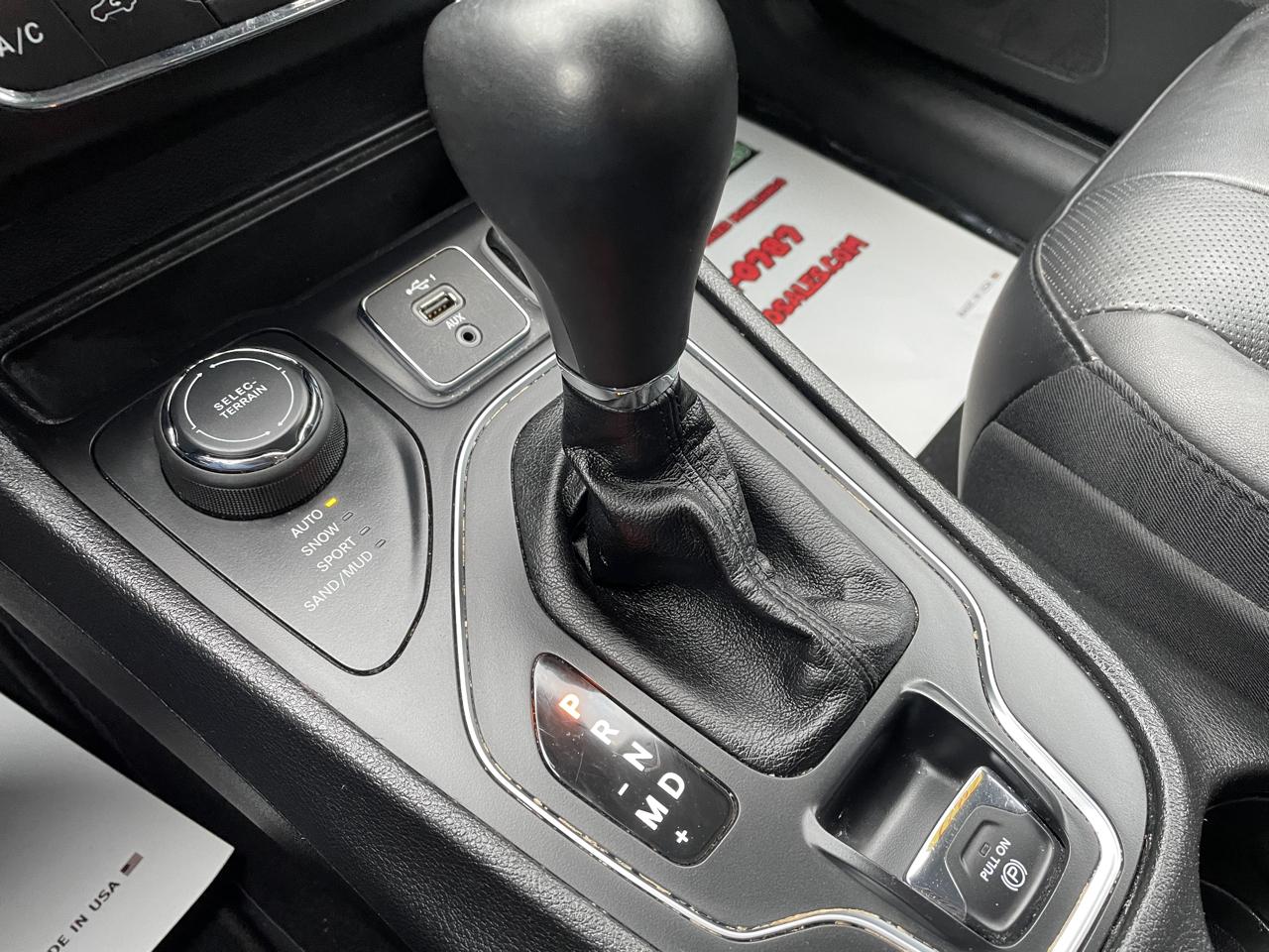 Jeep Cherokee Latitude Lux 4WD 2021