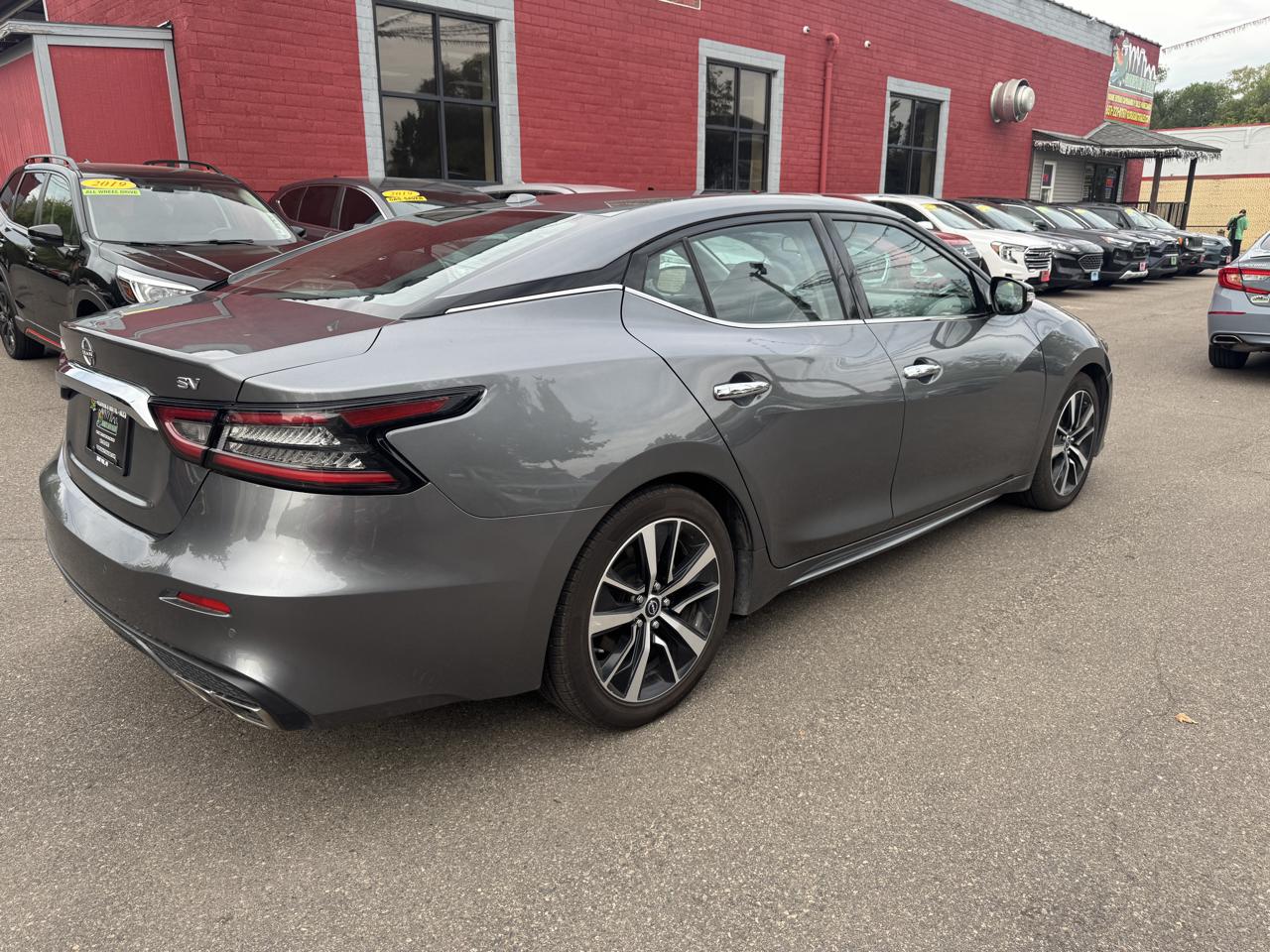 Nissan Maxima 3.5 SV 2023