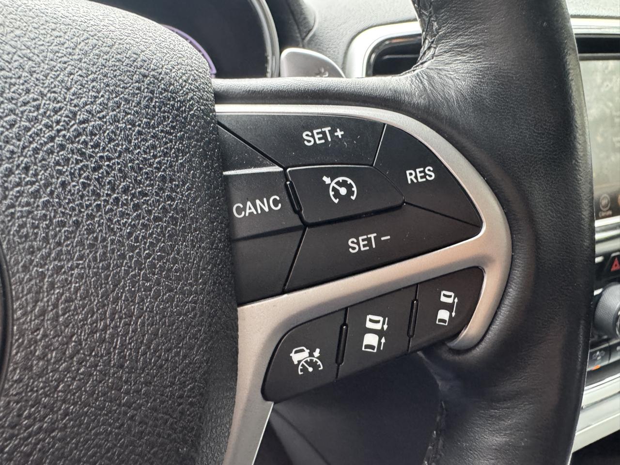 Jeep Grand Cherokee Overland 4WD 2015