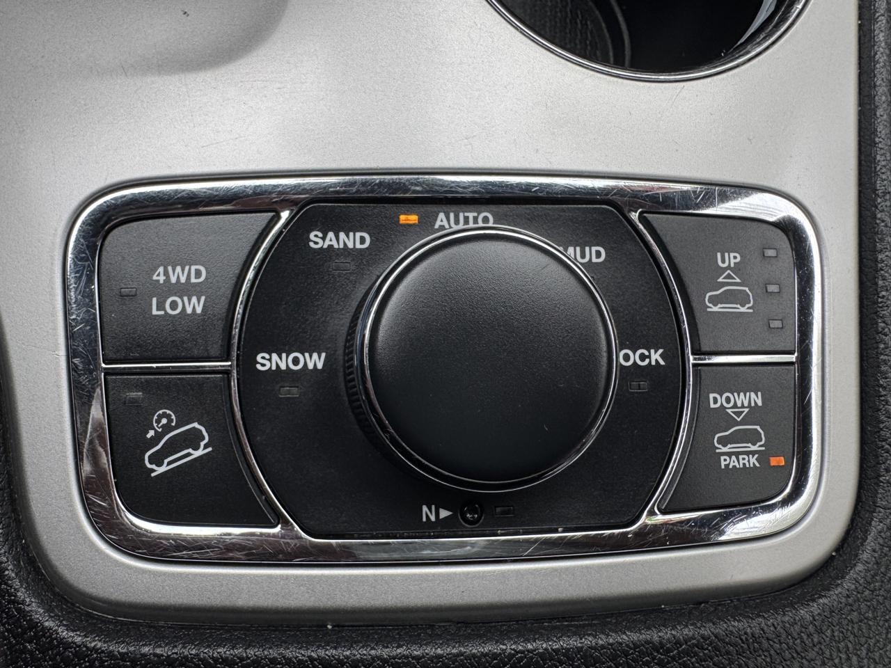 Jeep Grand Cherokee Overland 4WD 2015