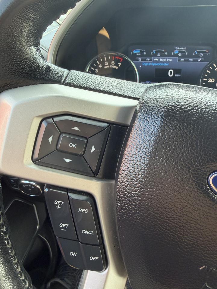 Ford F-150 Lariat SuperCrew 6.5-ft. Bed 4WD 2017