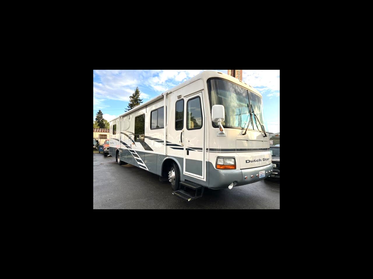 2000 Freightliner XLine Motorhome